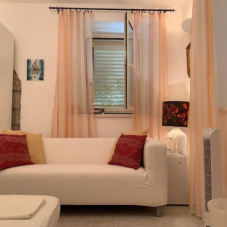 Guesthouse Villa Colenda กอร์จูลา ภายนอก รูปภาพ